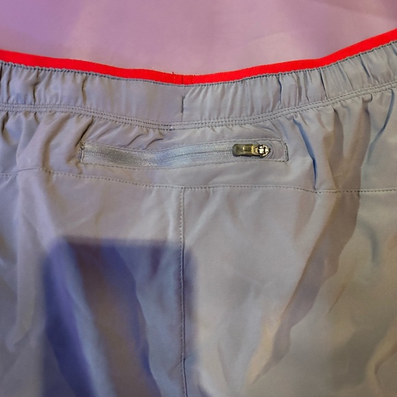 Saucony Gray Athletic Shorts - Picture 7 of 13